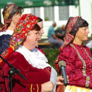 2.10.2011 na návsi