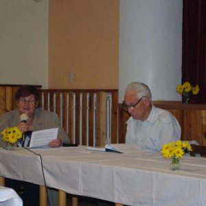 2.10.2011 beseda s kronikářem J.Sedláčkem v orlovně