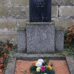 Hrob 07 17.11.2011