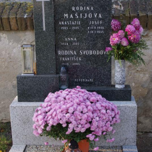 Hrob 001 12.11.2011