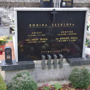 Hrob 016 17.11.2011