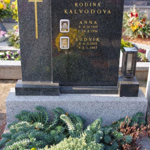 Hrob 017 12.11.2011