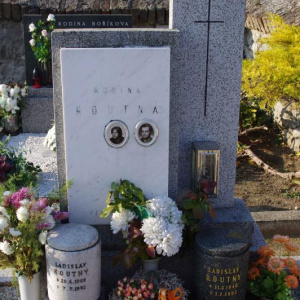 Hrob 022 12.11.2011