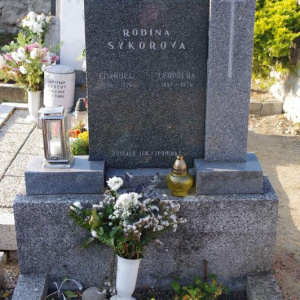 Hrob 030 12.11.2011