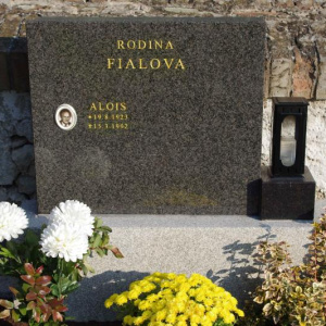 Hrob 052 12.11.2011
