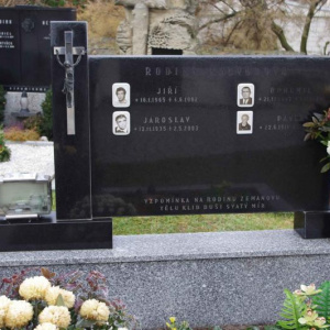 Hrob 076 17.11.2011