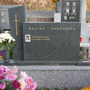 Hrob 081 12.11.2011