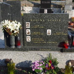 Hrob 104 12.11.2011