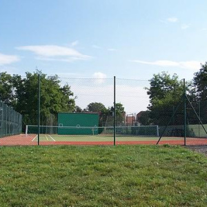 Tenisový kurt