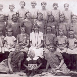 Cvičenky Sokola Žatčany v roce 1926