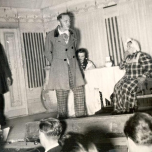 Podzimní píseň lásky: na snímku G.Ryba, J.Roreček, B.Richterová, V.Krejčí