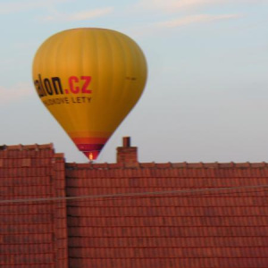 Horkovzdušný balón nad Žatčanami 2.6.2009 20:42