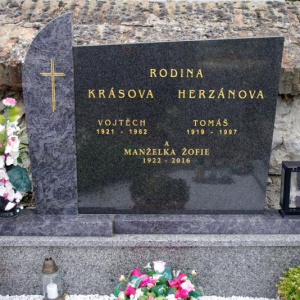 007 Herzánova