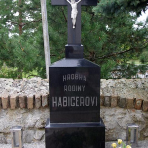 048 Habigerova