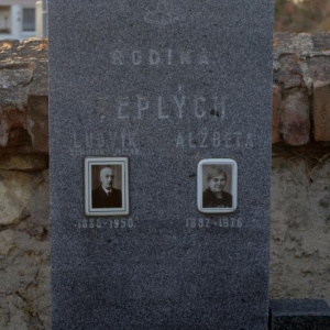 01 Teplých