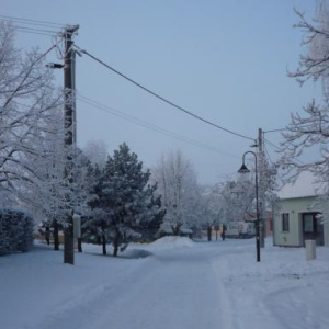 Pohled z Návsi na Zahrady 4.12.2010