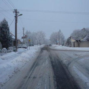 Náves od křižovatky 4.12.2010